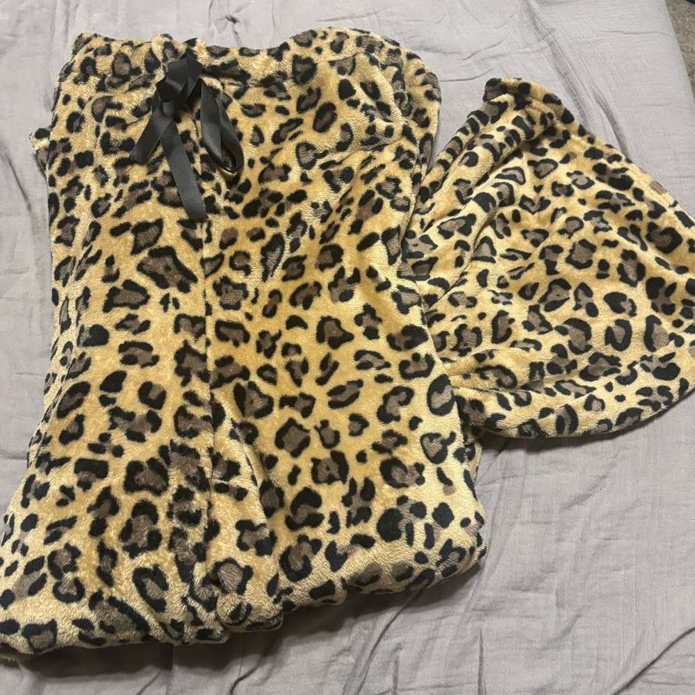 4xl Leopard Prints Fuzzy PJ Pants